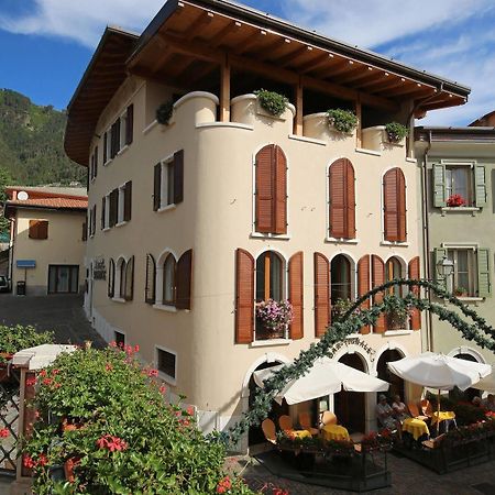 Garni Hotel Тіньяле Екстер'єр фото