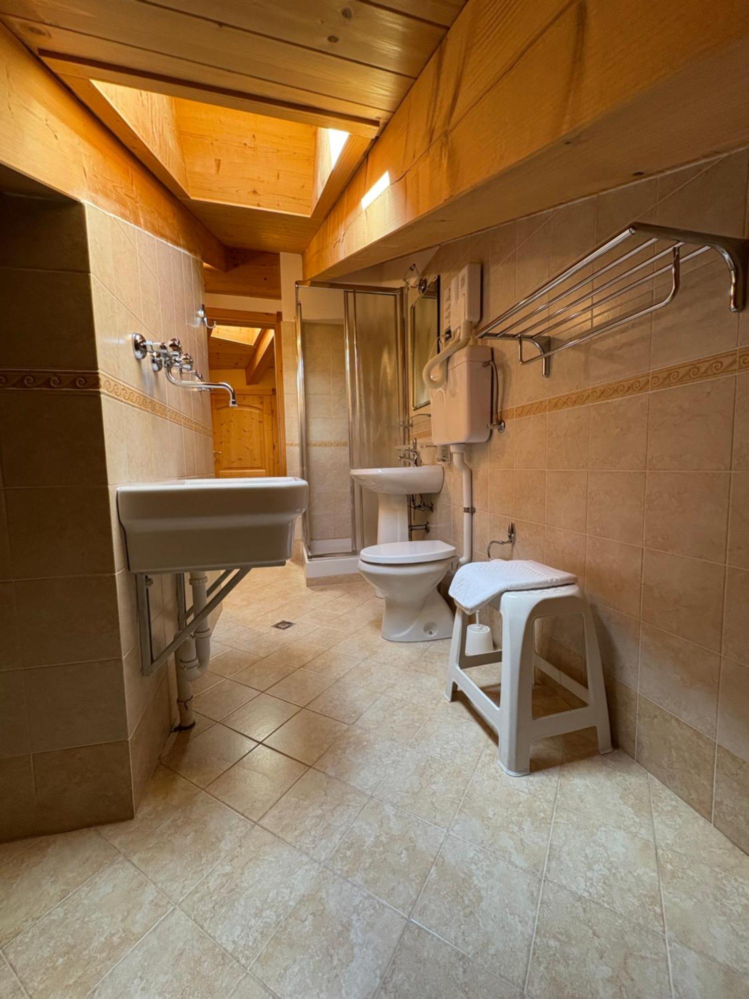 Garni Hotel Тіньяле Екстер'єр фото