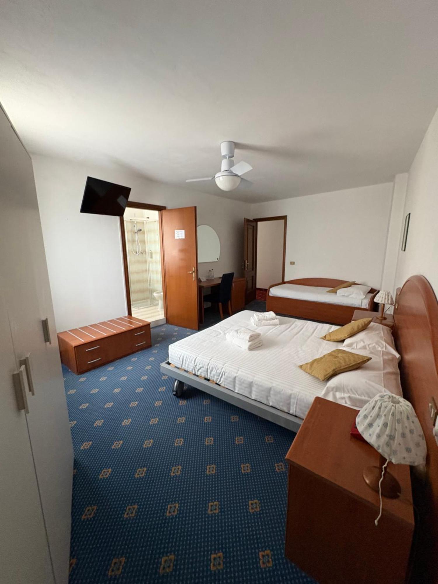 Garni Hotel Тіньяле Екстер'єр фото