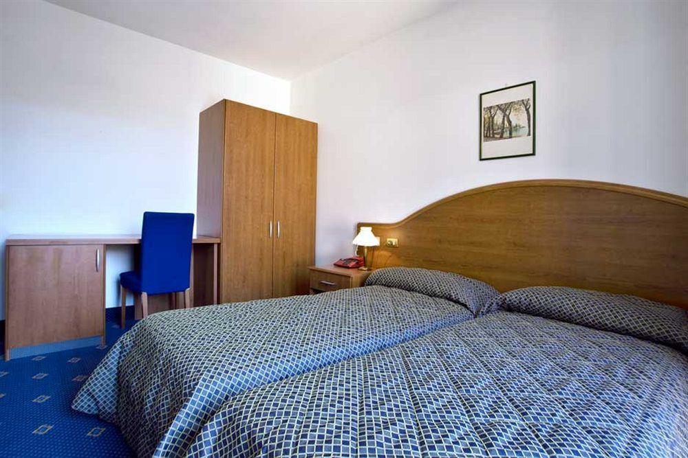 Garni Hotel Тіньяле Екстер'єр фото